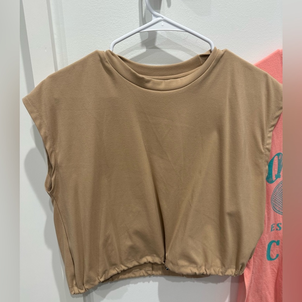 NEW STRUT & BOLT cropped muscle tee- sz S